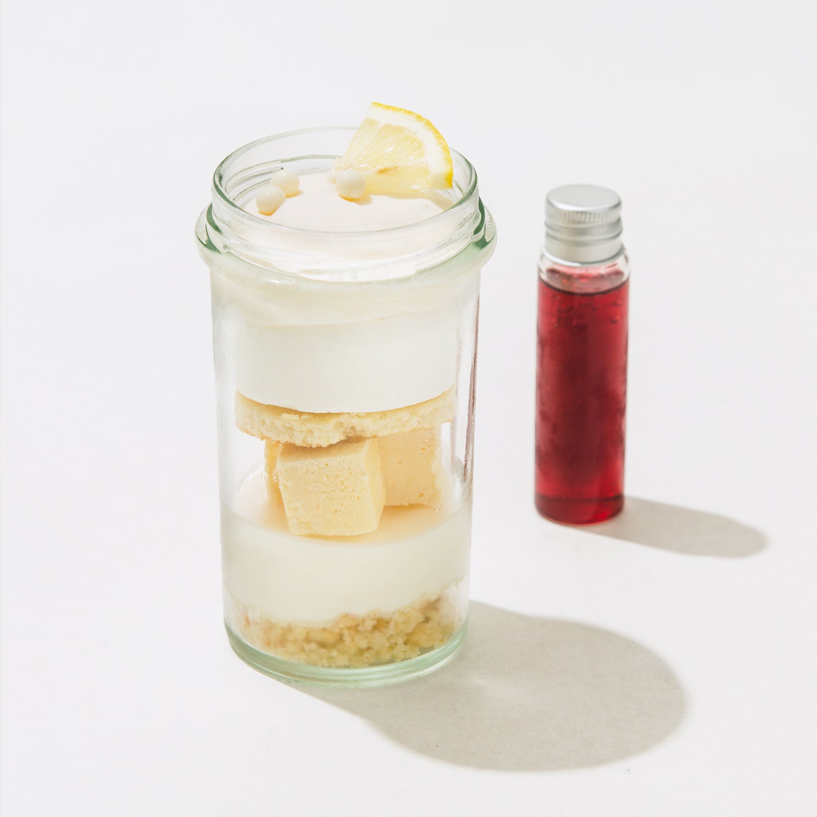スライドショーほろ酔いパフェボックス チェリーパイ&チーズケーキの画像を開く
